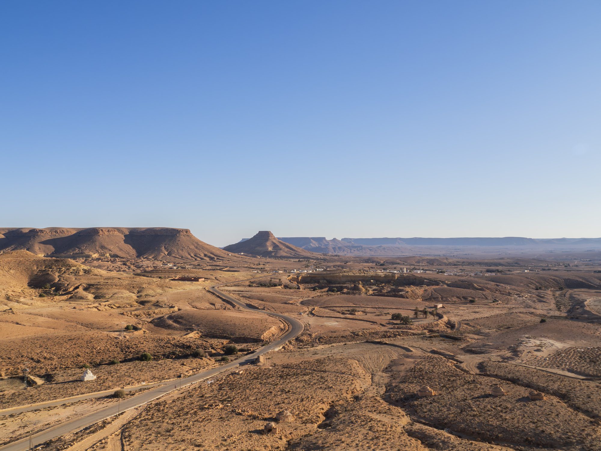 Vue panoramique sur les plateaux du Dahar